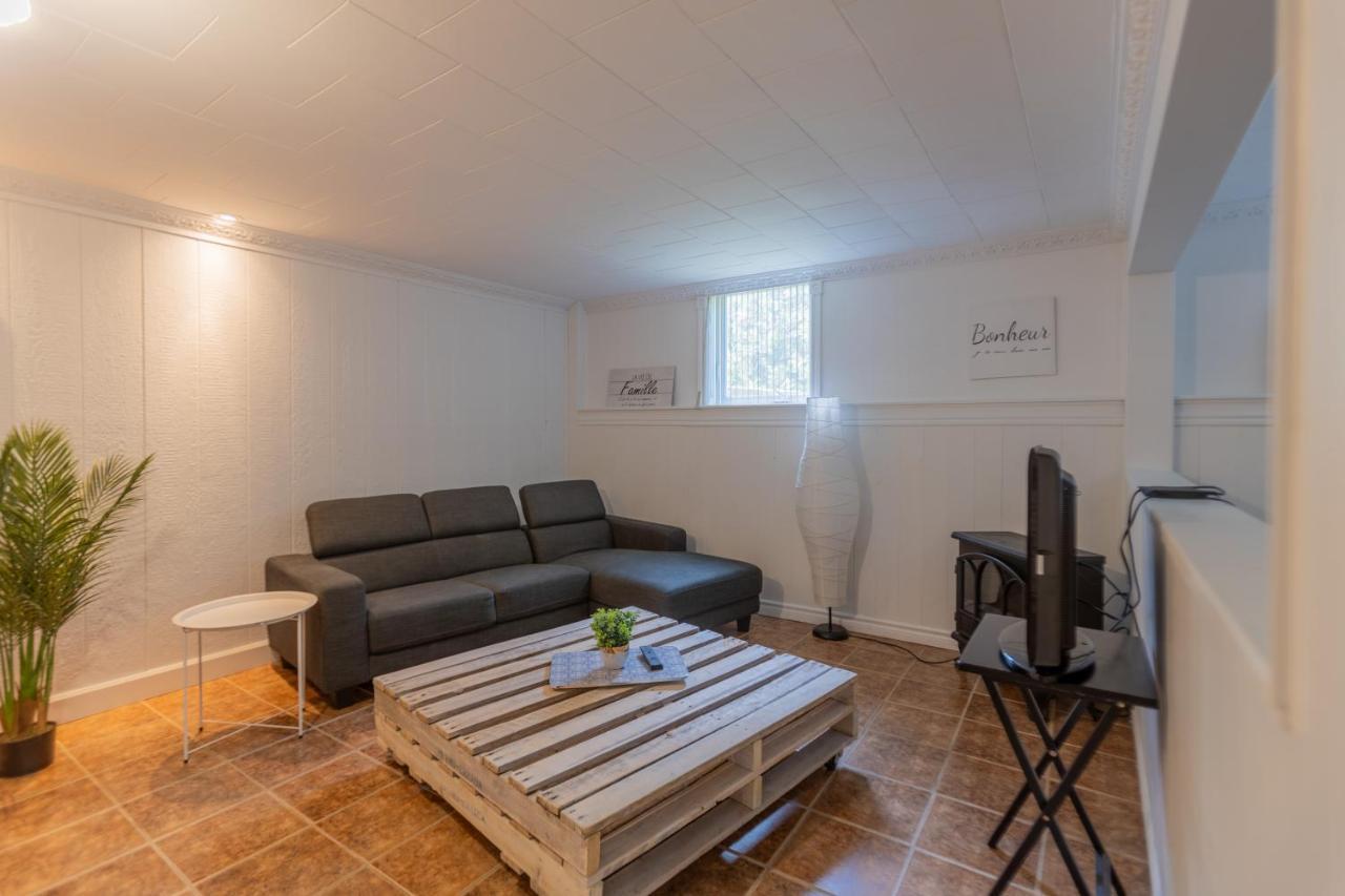 Motel Le Chic Maniwaki Exterior foto